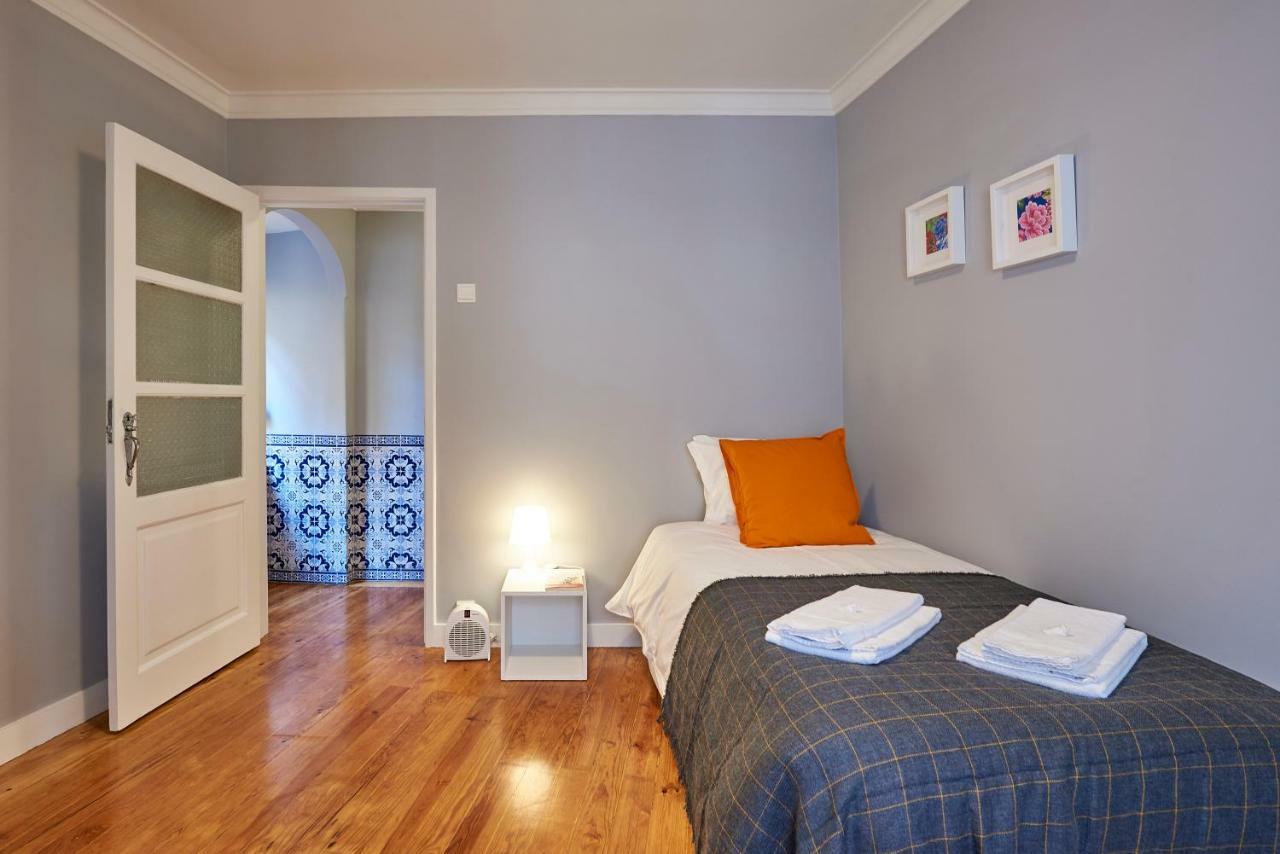 Charming Apartment In Alfama Lisbona Esterno foto