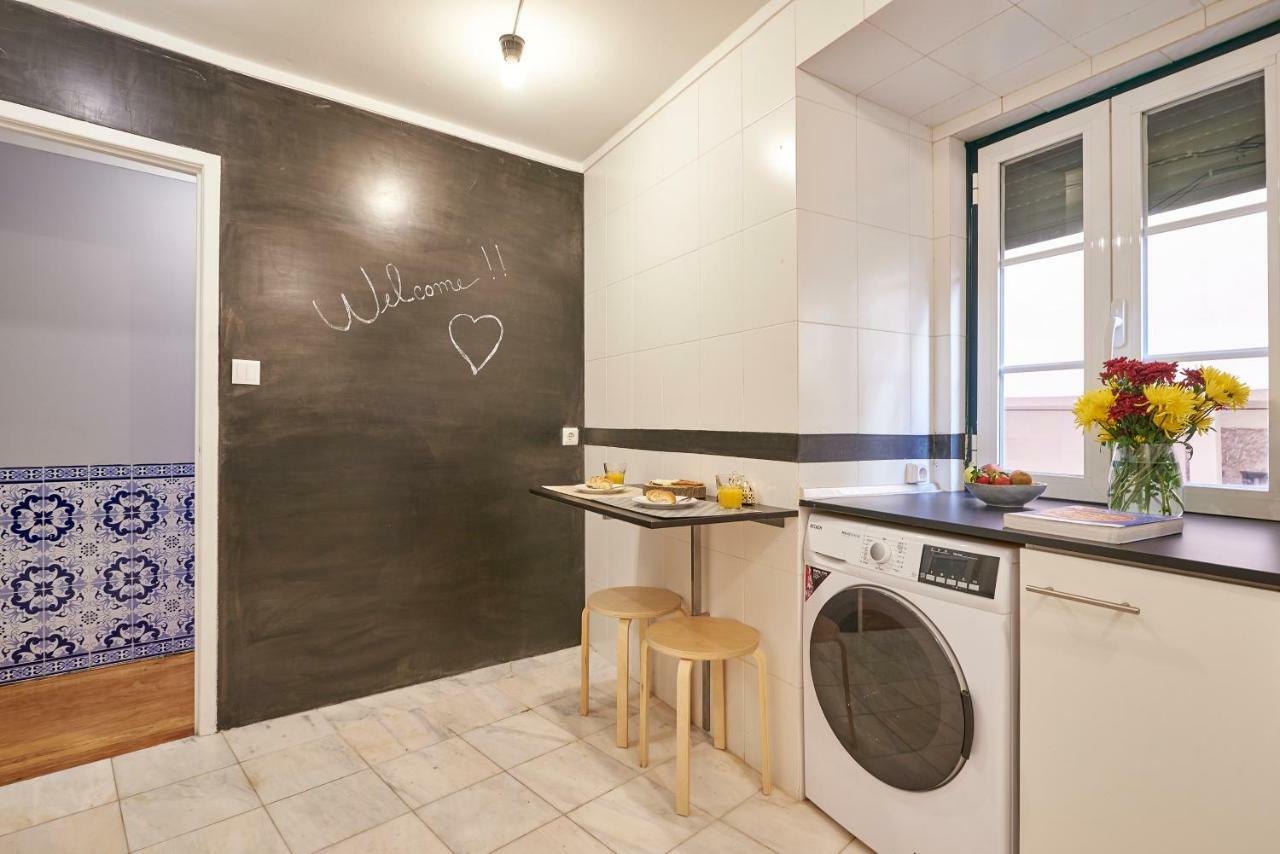 Charming Apartment In Alfama Lisbona Esterno foto