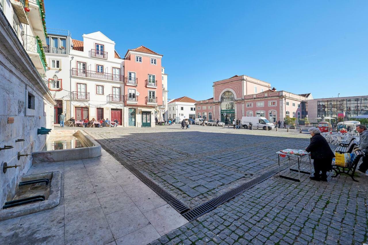 Charming Apartment In Alfama Lisbona Esterno foto