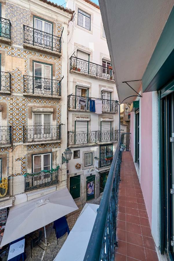 Charming Apartment In Alfama Lisbona Esterno foto