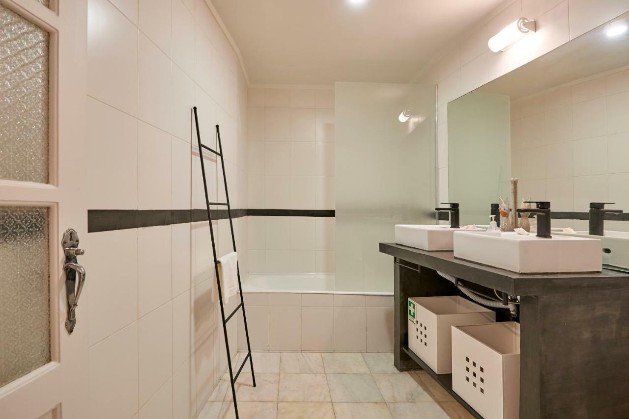 Charming Apartment In Alfama Lisbona Esterno foto
