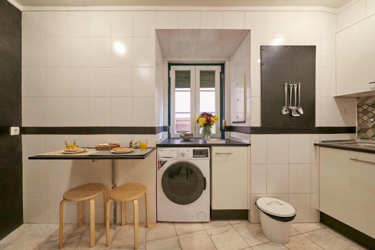 Charming Apartment In Alfama Lisbona Esterno foto